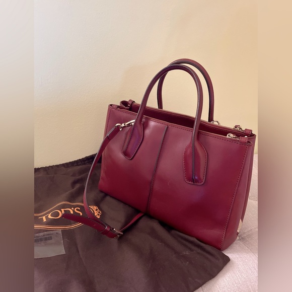 Authentic Tod’s D-Style Burgundy Leather Tote & Shoulder Bag - Picture 3 of 13